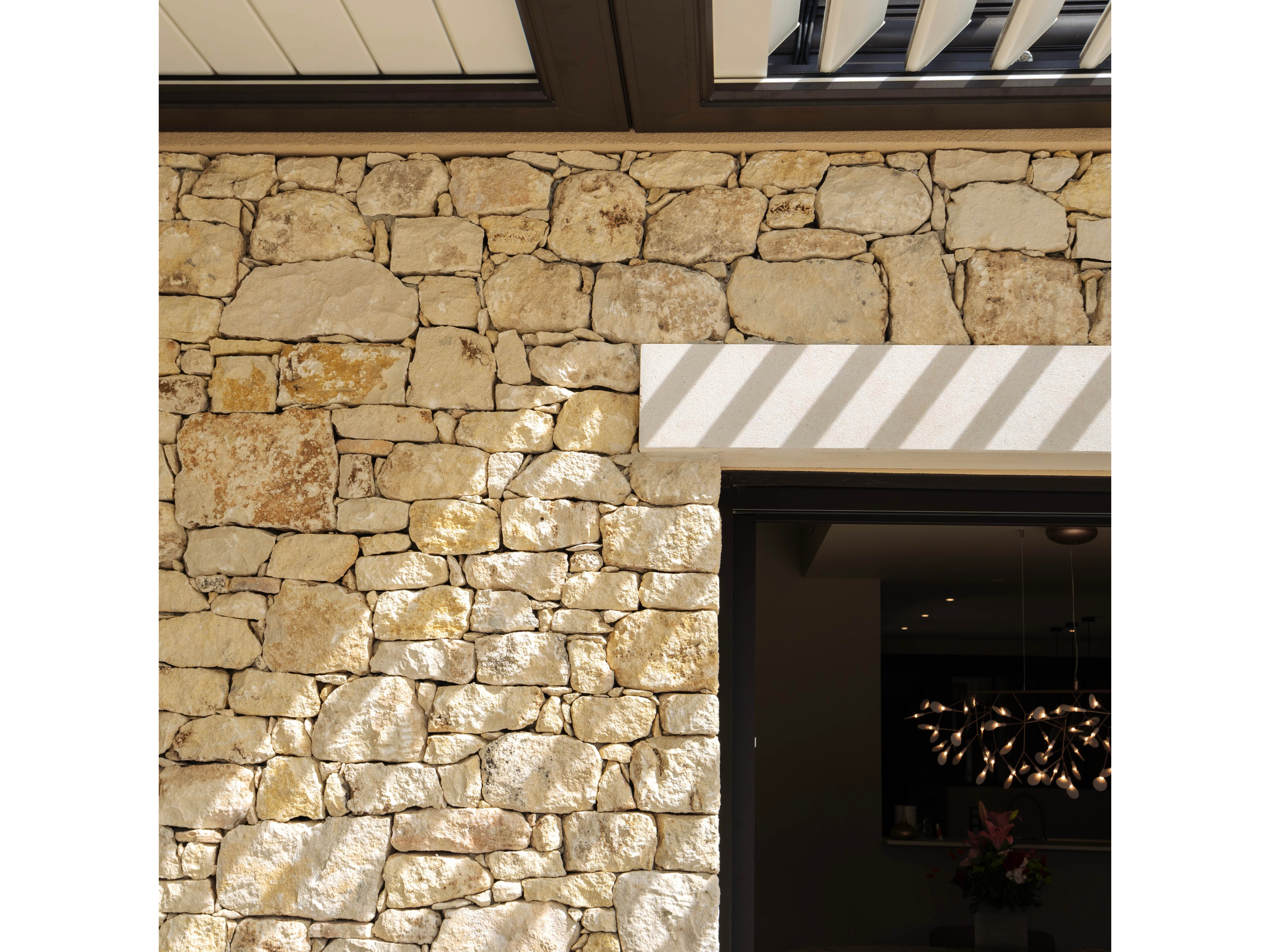 DÉTAIL EXTÉRIEUR